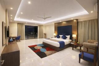 Hotel Oxmo Delhi Airport - 1