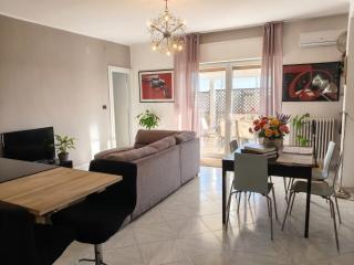 Penthouse in central area with very large terrace - 1