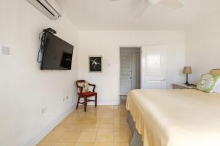 Superb 2 Bdrm Beach Condo, Ocho Rios,Tower Isle - 5