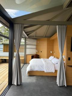 Upscale Cabana, Hot Tub, Views, Close to Dining - 2