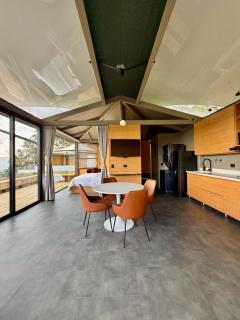 Upscale Cabana, Hot Tub, Views, Close to Dining - 0