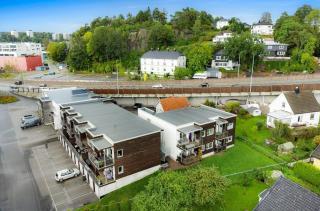 Bright and modern apartment overlooking the water - 5