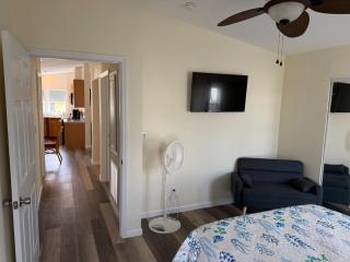 Fort Myers Palms Resort Retreat - 8