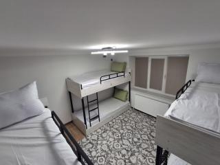 BridgeStayHostel - 6