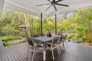 Tropical Oasis: Heated Spa, Pool & Huge Decks - 4