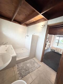 The Hide on 37 Flamingo - 7