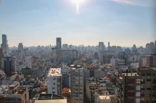 Sunny High-Rise Apartment - 4