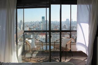 Sunny High-Rise Apartment - 3