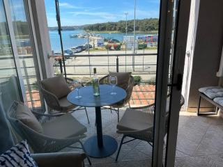 Medulin Center Seafront 3 Bedroom 2 Bath - 2