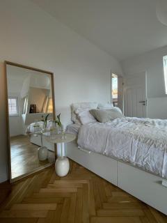 Moderners Zimmer mit eigenem Bad- Ideal für Messegäste nahe Hannover - 8