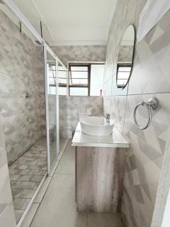 The Hide on 37 Flamingo - 3