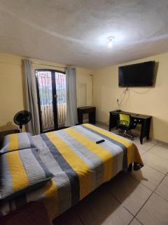 Renta de Casa a 5 cuadras del centro de Morelia - 1