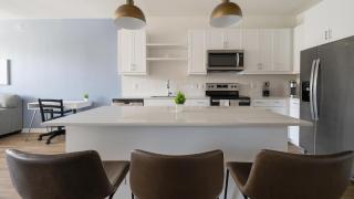 Landing Modern 1BD Clubhouse Gym - 1