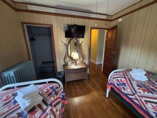 Old Clark Inn - 1