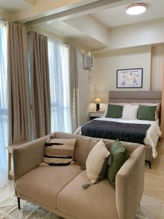 The SB Residences Luxury Executive Studio - 1