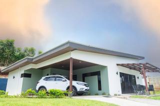 Entire New House Hosted by Arelis - 8