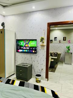 One Bedroom Luxury and Elegant Silver Themed Apartment by Iqbal Heights at Bahria town Phase 8 Rawalpindi - 8