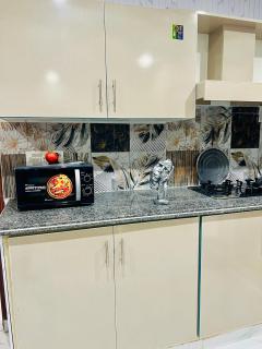 One Bedroom Luxury and Elegant Silver Themed Apartment by Iqbal Heights at Bahria town Phase 8 Rawalpindi - 3