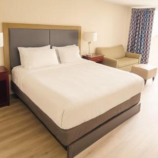 Silver Beach Hotel - 8