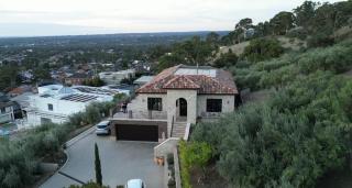 Adelaide and Adelaide Hills self contained private guest suite - 8