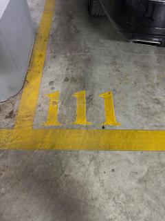 Skyline 18 City View Apartment, Balcony & Parking - 2