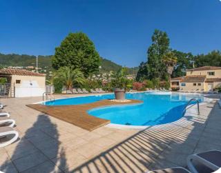 Chalet a louer avec piscine - 9