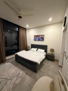 Skypark One Gulberg 2 bed apartment - 3