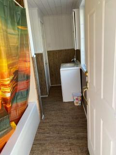 Cozy Woodland Bunkie Outdoor Shower WiFi - 3