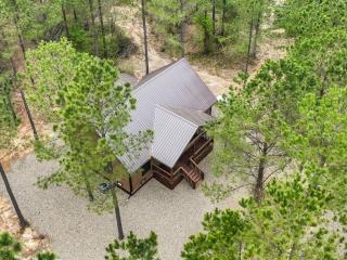 Fire Away- Broken Bow Cabin - 7