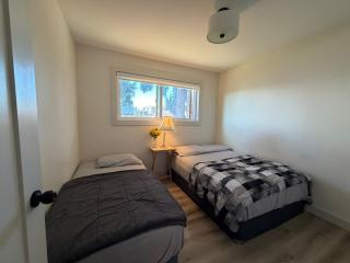 Vancouver Downtown Budget Stay- Free Parking, Walk to Skytrain, BC Place - 0