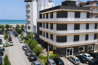 Hotel Rivamare Room only and free coffee room - Cervia - 9
