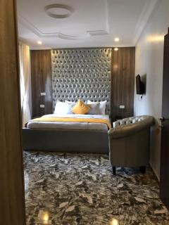 Muzaafa Apartments and Lodge - 6