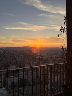 Skyline 18 City View Apartment, Balcony & Parking - 2