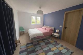 Spacious, quiet house with pool and hot tub - 1