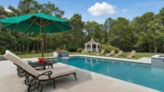Luxury Hilltop Villa East Quogue - 5