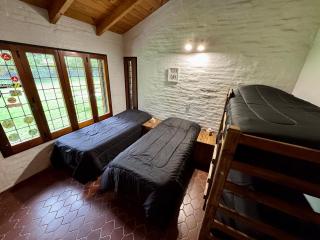 Mendohaus - Besares - 2