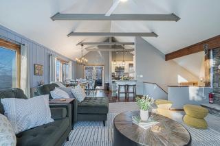 The Galena Glen - Modern, Luxe Escape, Hot Tub, Fire Pit, Games - 3