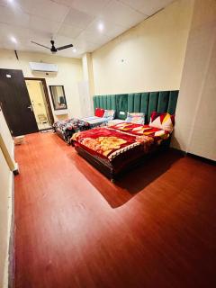 Sukhmanee Home Stay - 8