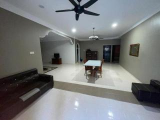 The Durian's Hill Homestay, Melaka - 4