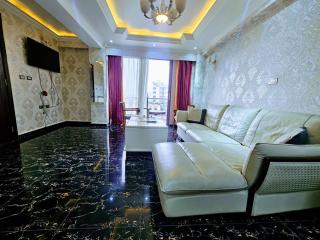 Cozy and Sunny 1BR with Balcony - 1