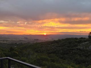 Sukha I Confort y calma con vista a las sierras - 9