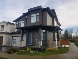 BRAND NEW LUXURY 4 Beds 4 baths Home Langley Perfect for Families and Groups - 0