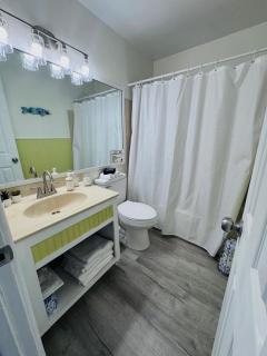 Cozy 2BR Villa Steps to Beach w pool Unit 8 - 8