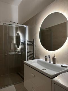 Cozy Prague Apartment - 9