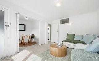 Silverstream Retreat - Best Short Term Rental in Upper Hutt - 8