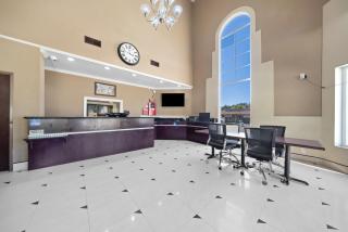 Econo Lodge Inn & Suites Fallbrook Downtown - Fallbrook - 9