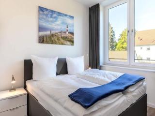 Cosy holiday home by the sea - 4