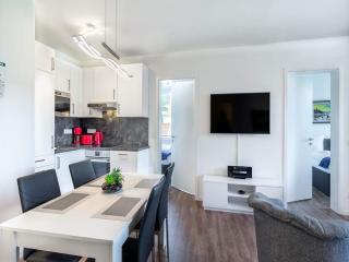 Cozy Coastal Stay with Sauna - 3