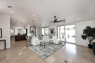 Private Executive Home, Pet Friendly, Walkable - Scottsdale - 4