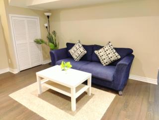 Family-Friendly Spacious 2BR Cozy Basement Suite - Near Attractions - Sleepsn5 - 6